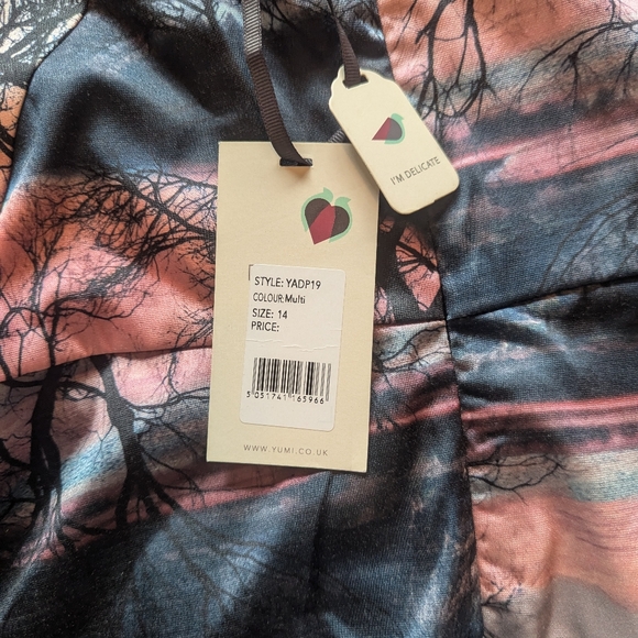 Yumi by Modcloth Sunset Scene Tree Dress with back buckle, size US 10 - Picture 5 of 7